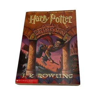 HARRY POTTER & THE SORCERERS STONE Scholastic 1999 J. K. Rowling 1st Printing PB